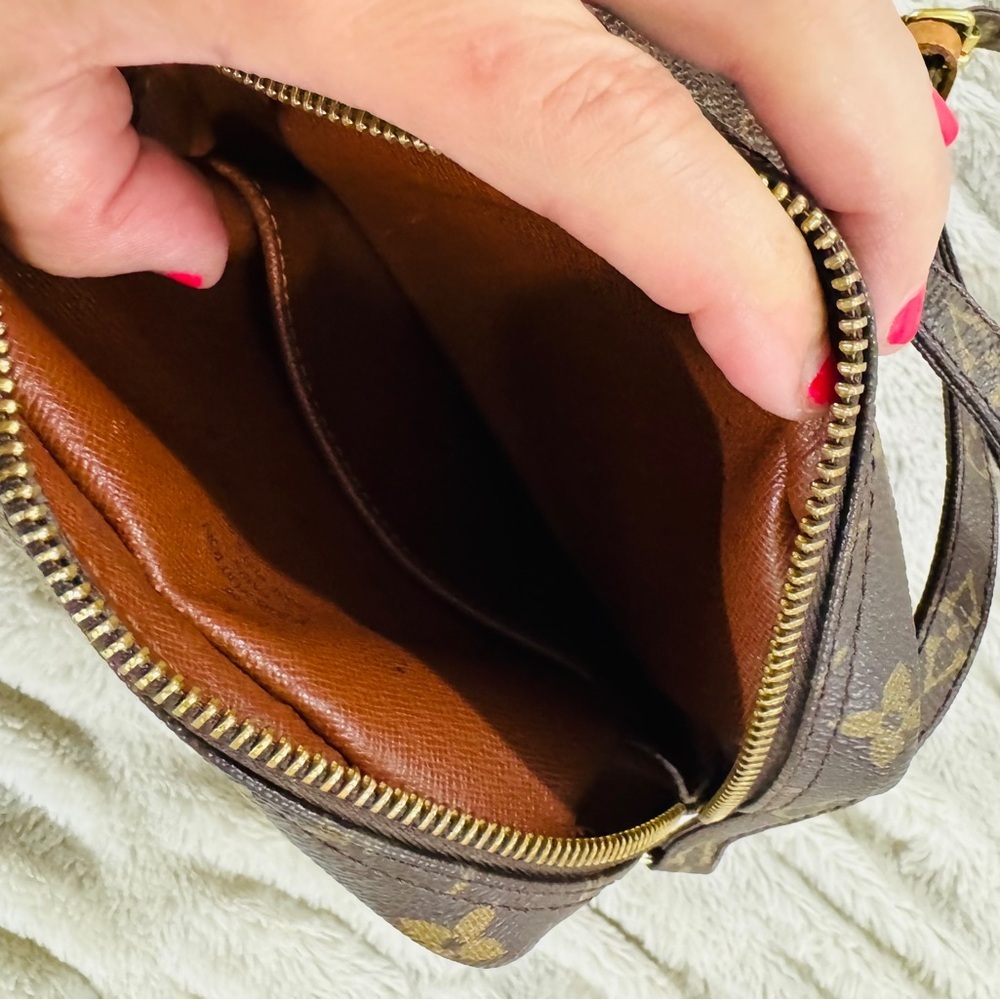 Louis Vuitton Monogram Danube Crossbody Bag - Picture 3 of 12